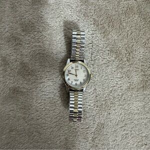 Timex Indiglo Women T2M828 Dress MOP Dial Two Tone Expansion Quartz Watch 6 1/2"